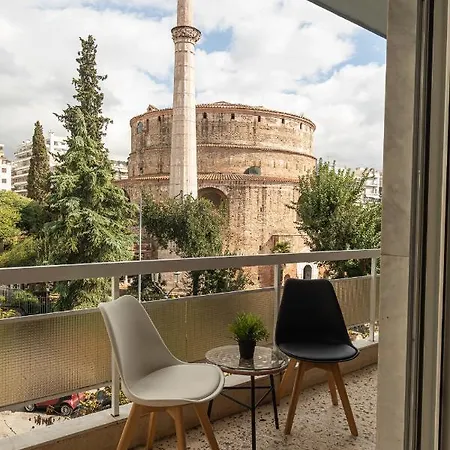 Houseloft Rotunda Escape Apartment *